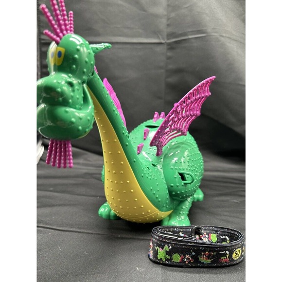 Disney Toys Disney Parks Lightup Elliot Dragon Popcorn Bucket Main Street Electrical Parade